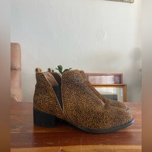 Seychelles boot- size 7